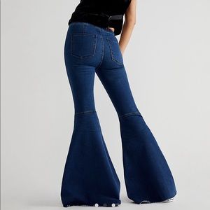 Free People Just Float On Flares Size 27